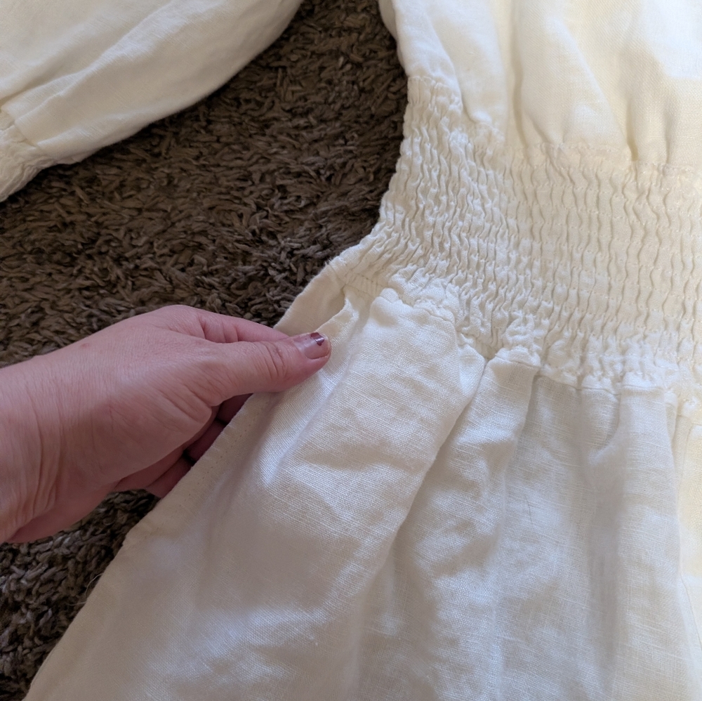 We Wore What 100% Linen Off Shoulder Romper White L/G Pockets - Picture 3 of 9